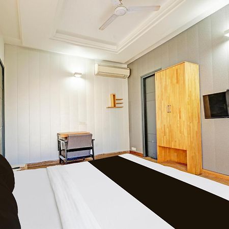 Hotel Townhouse Sector 49 Sohna Road Gurgaon Esterno foto